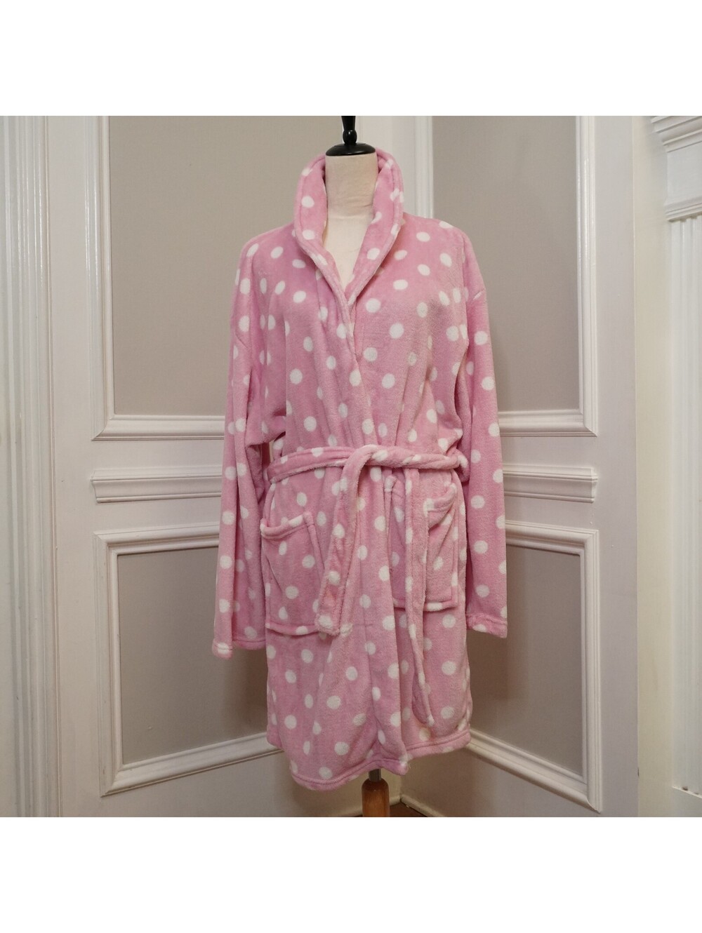 Hotel Spa Collection Pink and White Polka Dot Plush Bathrobe One Size Fits Most